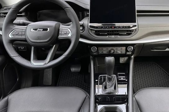 Jeep Compass Altitude 1.5 T4 mHEV DCT