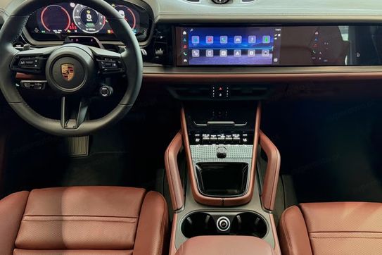 Porsche Cayenne E-Hybrid Black Edition