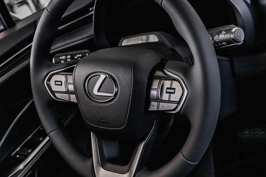Lexus LBX Emotion 1.5 Hybrid