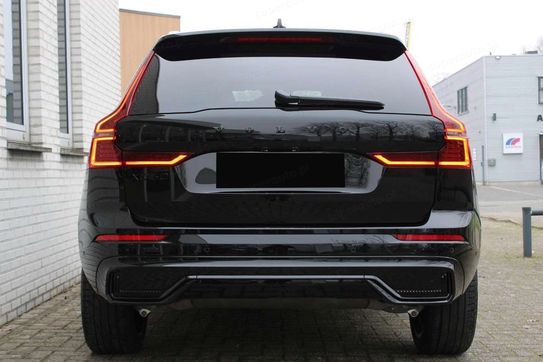 Volvo XC60 B5 AWD Ultra Black Edition