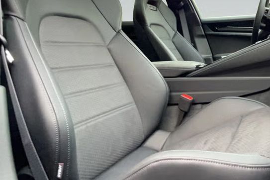 Porsche Panamera GTS