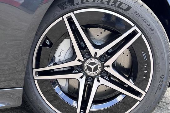 Mercedes Klasa C 300 de  4-Matic AMG