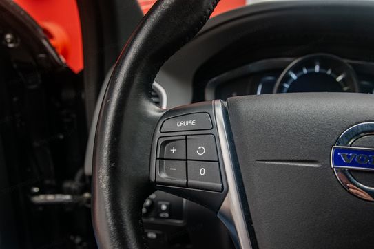 Volvo XC60 D4 Momentum Plus