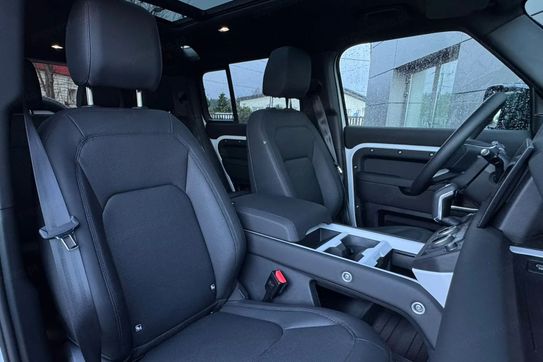 Land Rover Defender 110 3.0 D300 mHEV X-Dynamic SE