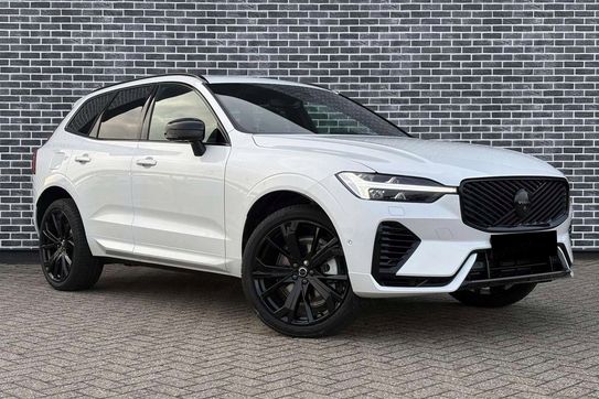 Volvo XC60 B5 AWD Ultra Black Edition