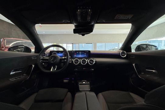 Mercedes CLA 200 mHEV 7G-DCT