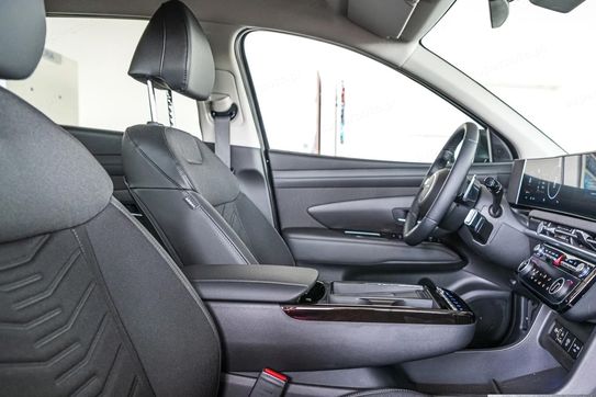 Hyundai Tucson 1.6 T-GDi HEV Executive 2WD aut