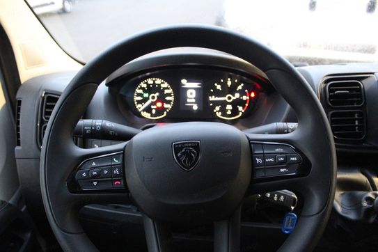 Peugeot Boxer L4H2 AT