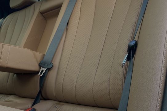 Mercedes Klasa E 300 e  4-Matic AMG