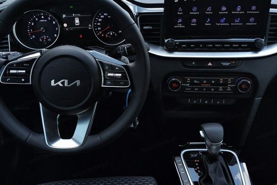 Kia Ceed 1.5 T-GDI Tribute DCT