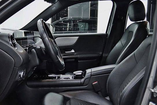 Mercedes GLB 180 d 8G-DCT