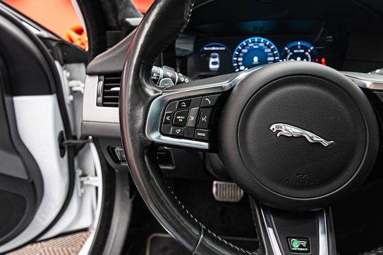 Jaguar XF 2.0 AWD R-Sport aut