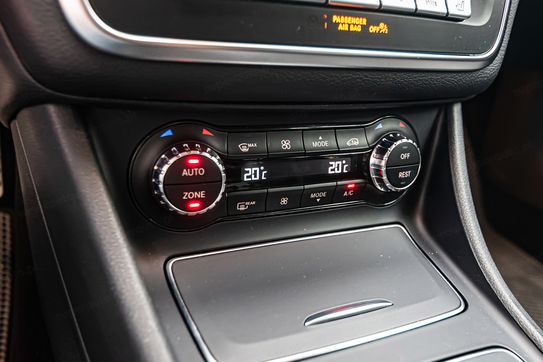 Mercedes GLA 200 7G-DCT