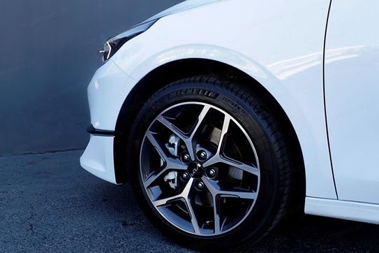 Kia Ceed 1.5 T-GDI Tribute