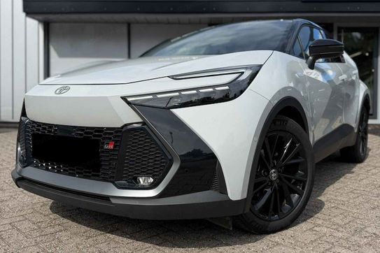 Toyota C-HR GR Sport 2.0 Hybrid Dynamic Force