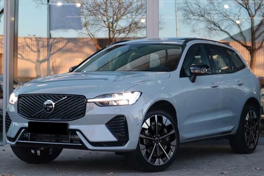 Volvo XC60 B5 B AWD Ultra Dark