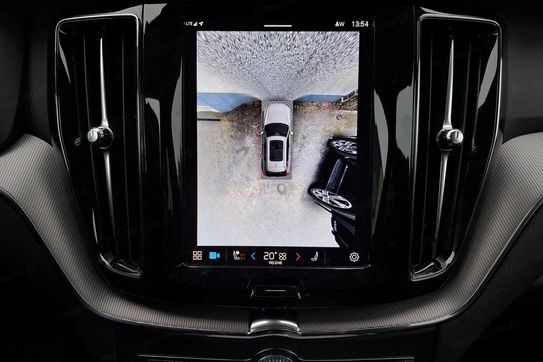 Volvo XC60 T6 Plug-In Hybrid AWD Plus Dark aut