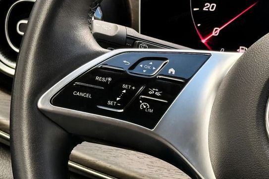 Mercedes V Klasa 300 d Extralang 4MATIC 9G-Tronic Avantgarde