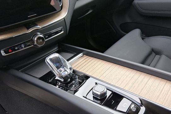 Volvo XC60 B5 B AWD Plus Dark aut