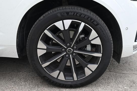 Volvo XC60 B5 AWD Ultra Bright