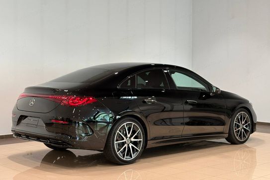 Mercedes CLA 220 4-Matic AMG Line