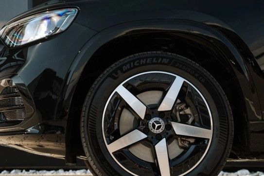 Mercedes GLB 220  4-Matic AMG Line