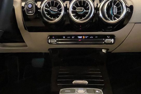 Mercedes Klasa A 200 Progressive