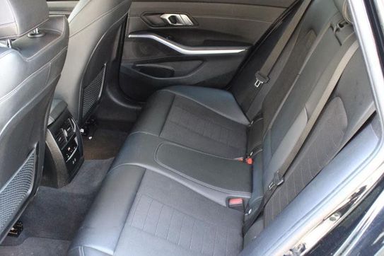 BMW Seria 3 320d xDrive Sport Line aut