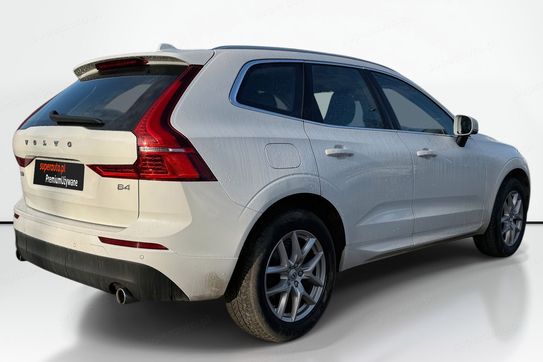 Volvo XC60 B4 Momentum Pro