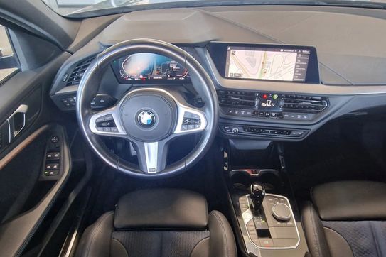BMW Seria 1 120i M Sport aut