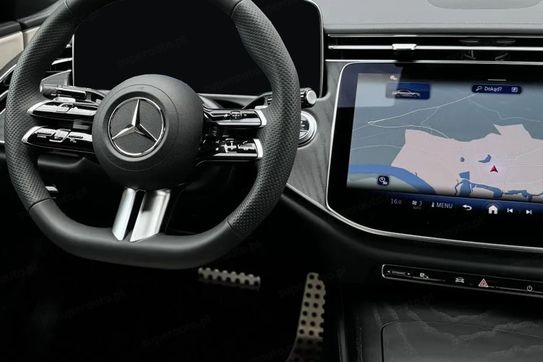 Mercedes E Klasa 300 de 4-Matic AMG