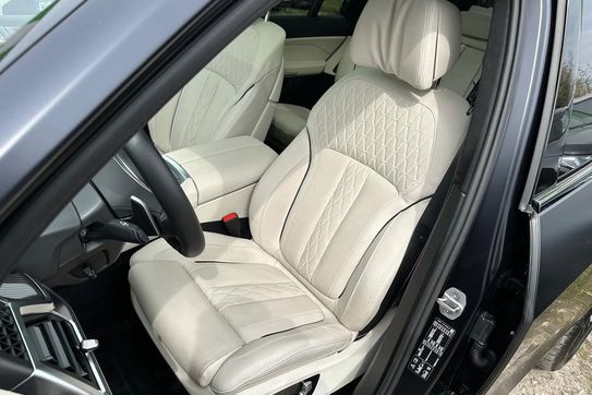 BMW X7 M60i xDrive mHEV sport-aut