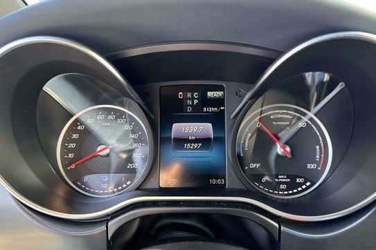 Mercedes EQV 300
