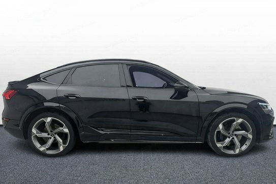 Audi Q8 SQ8 e-tron quattro