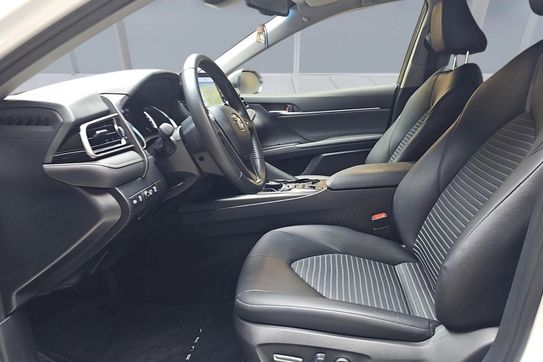 Toyota Camry 2.5 Hybrid Prestige Cvt