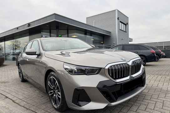 BMW Seria 5 520d xDrive M Sport
