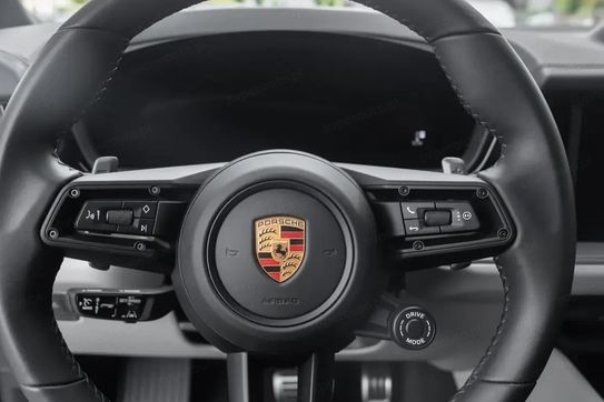 Porsche Cayenne Coupe Black Edition