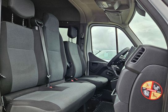 Renault Master dCi L2H2