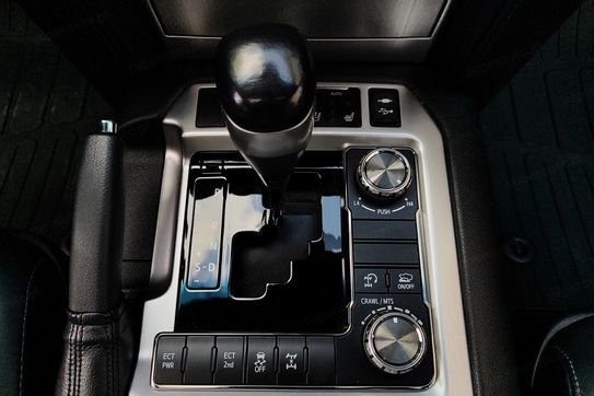 Toyota Land Cruiser 4.6 V8