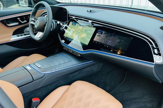 Mercedes E Klasa 220 d 4-Matic AMG