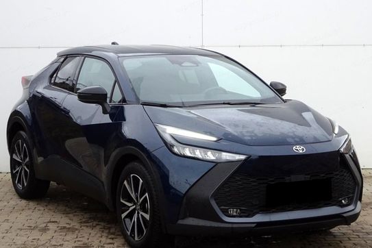 Toyota C-HR Style 2.0 Hybrid Dynamic Force Plug-in