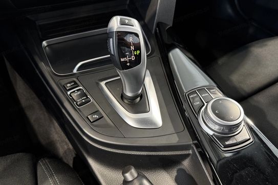 BMW Seria 3 Touring 318d