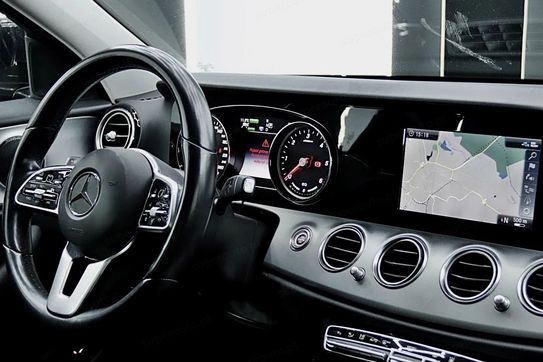 Mercedes Klasa E 300 de 9G-TRONIC
