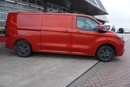 Ford Transit Custom 320 L2H1 Limited