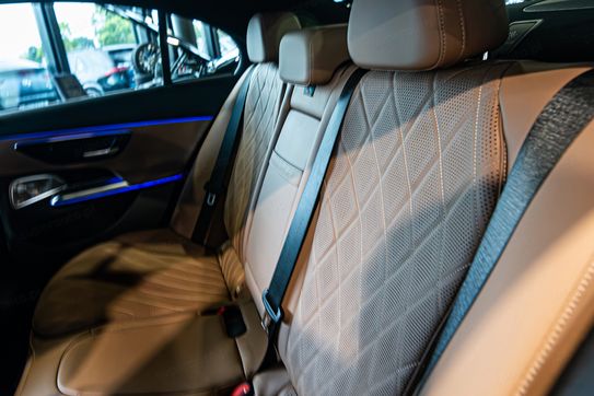 Mercedes E Klasa 200 4-Matic AMG