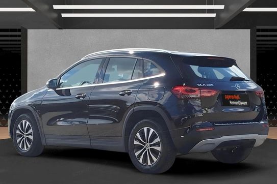 Mercedes GLA 200