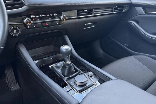 Mazda 3 2.0 Center-Line