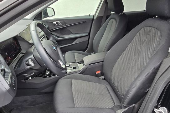 BMW Seria 2 218i Advantage aut