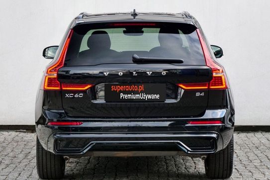 Volvo XC60 B4 B Plus Dark aut