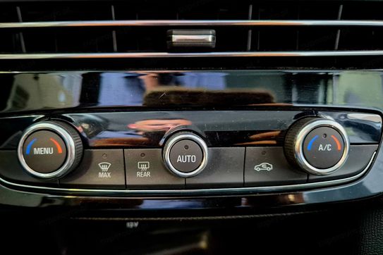 Opel Mokka 1.2 T Elegance S&S